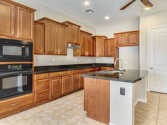 2nd image of 2813 E Lantana Dr