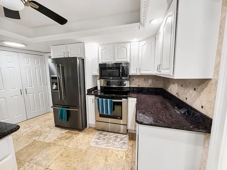 283 Forest Hills Blvd — Photo 21