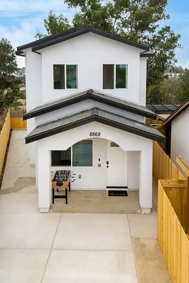 8869 Jade Coast Dr — Photo 2