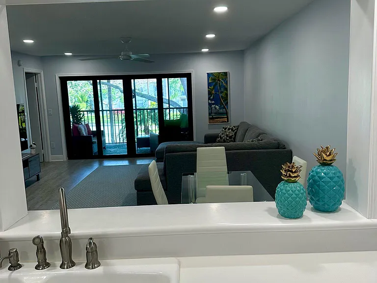 65 Pelican Pointe Dr #202 — Photo 41