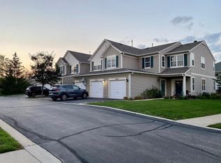 3010 Falling Waters Ln, Lindenhurst, IL 60046