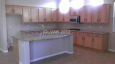 5th image of 1018 Wingham Ct