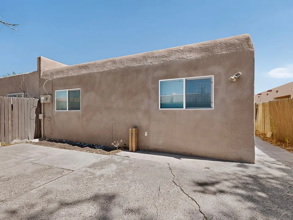 5013 Argus Ave NW #1