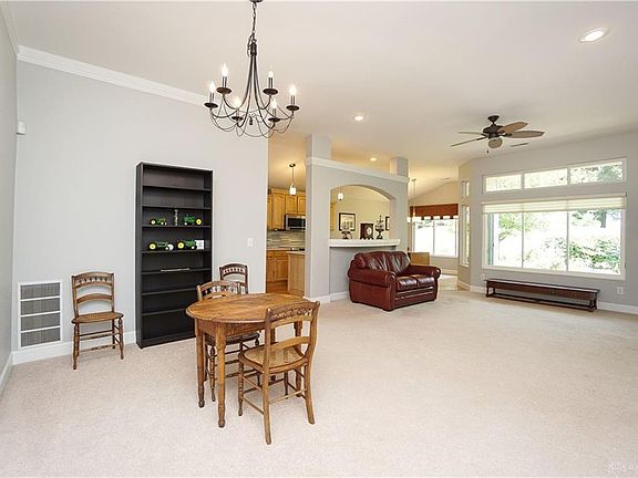 5th image of 450 Autumnwind Dr
