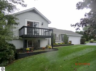 1274 Valley Dr, Traverse City, MI 49685