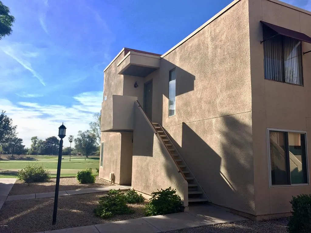 2 bed, 934 sqft, $1,750 — Photo 2