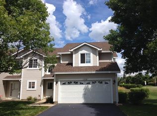 17738 W Premier Dr, Gurnee, IL 60031
