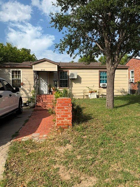 2nd image of 2716 NW 35th St