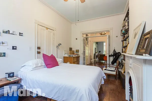 Rented by Mdrn Residential | media 7