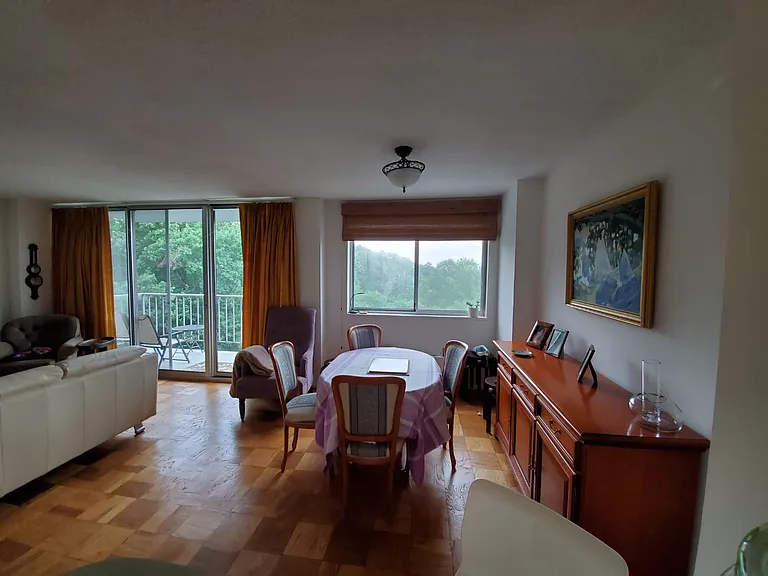 2059 Huntington Ave #1106 — Photo 3