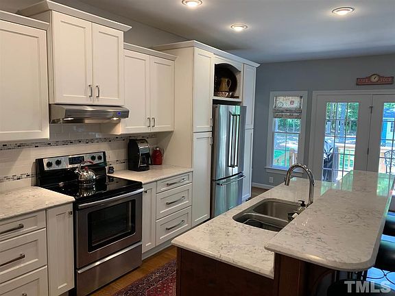 5th image of 1524 Saint Andrews Dr