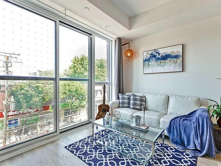 899 Queen St E #307 — Photo 12
