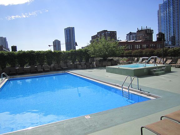 4th image of 400 N Lasalle St #1607