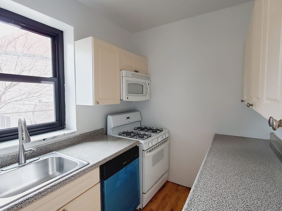 1st image of 101 Cooper St APT 1C