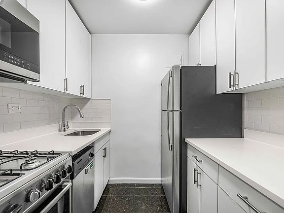 4th image of 165 E 35th St #9H**