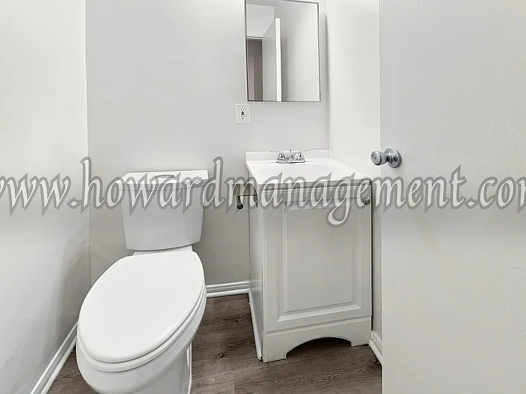 5238 Tilden — Photo 7