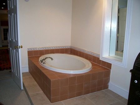 Jacuzzi Tub In Bedroom