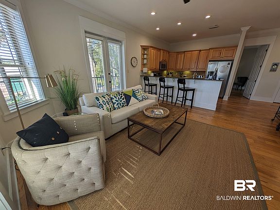 5th image of 100 N Bancroft St