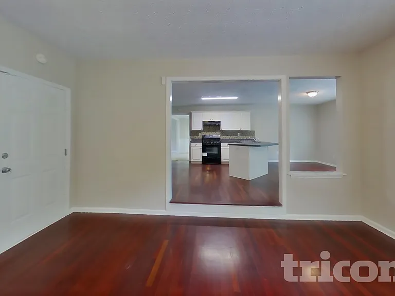 2290 Lost Forest Ln SW — Photo 2