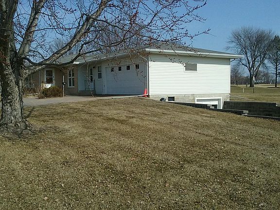 3rd image of 906 Highland Hwy