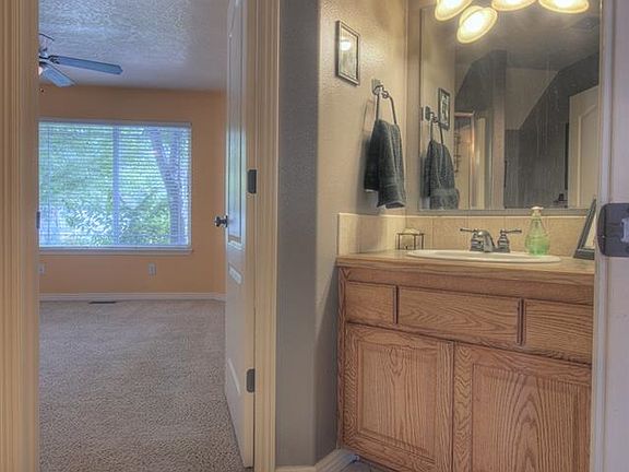 5th image of 2236 W Glade Crk