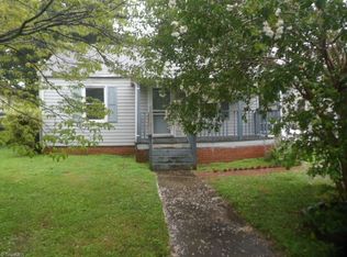2927 N Glenn Ave, Winston Salem, NC 27105