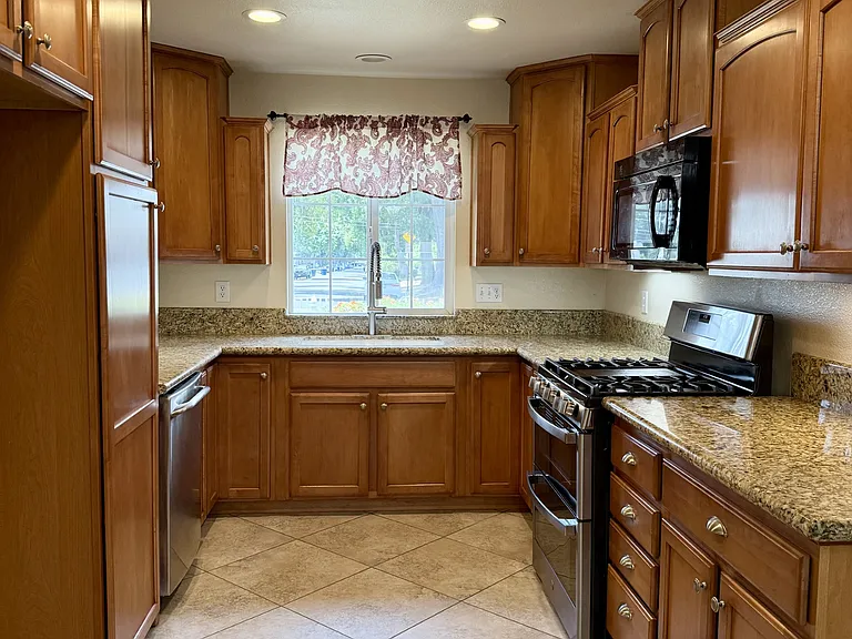 6074 Palm Ave — Photo 7