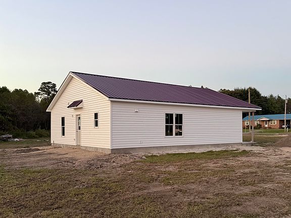 4th image of 1355 Roosevelt Spain Road