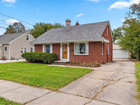1274 Minahan St, Green Bay, WI 54303