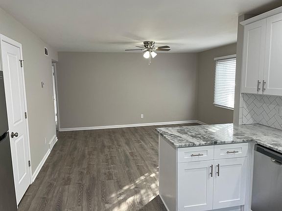 3rd image of 3931 W 223rd St