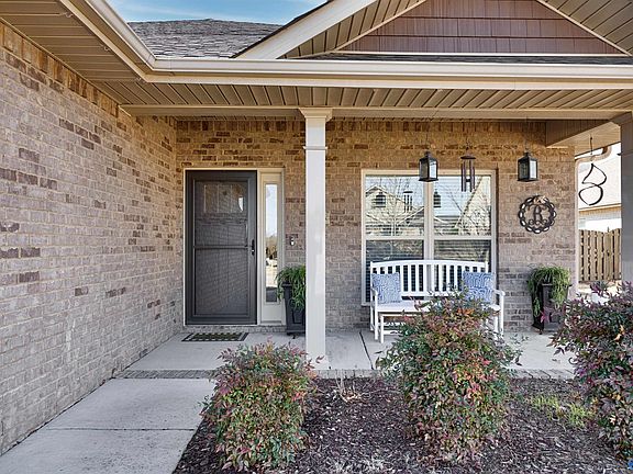 3rd image of 3012 Greenway Cir SE