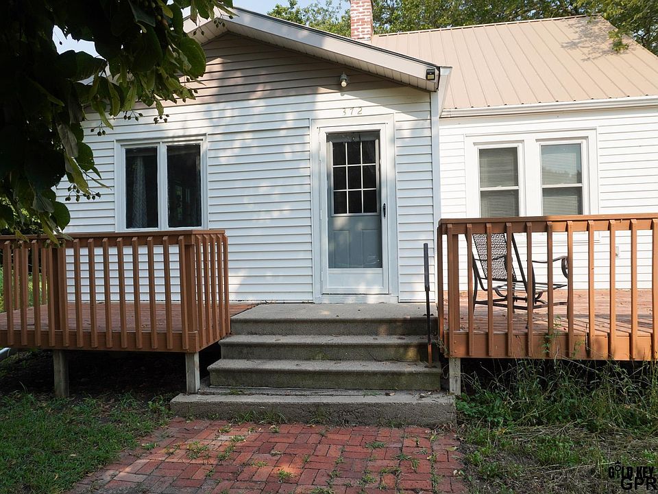 1st image of 372 6th St