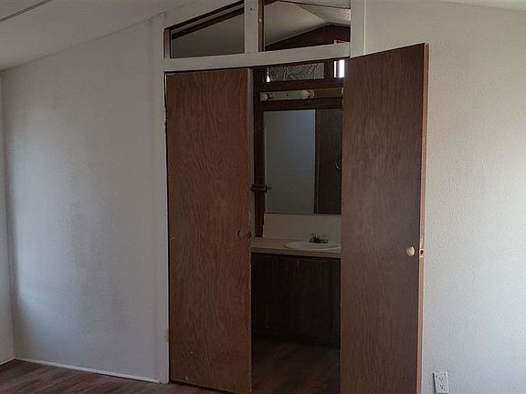 5th image of 1607 S Cahoon Ave