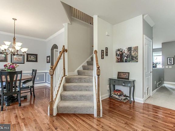 3rd image of 120 Pine Creek Dr