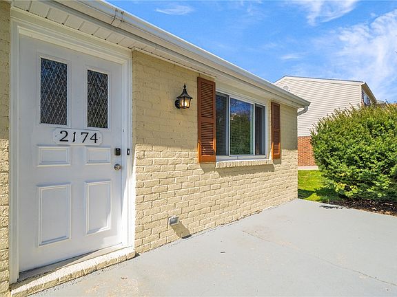 2nd image of 2174 Robin Hood Dr