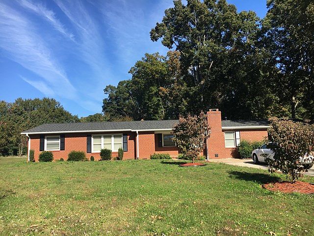 2nd image of 1011 Allendale Dr