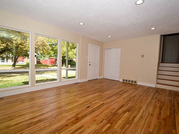 5th image of 1547 W Dupont Ave