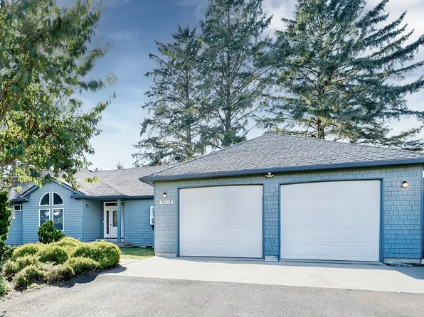 2998 Pine Ct, Gearhart, OR 97138