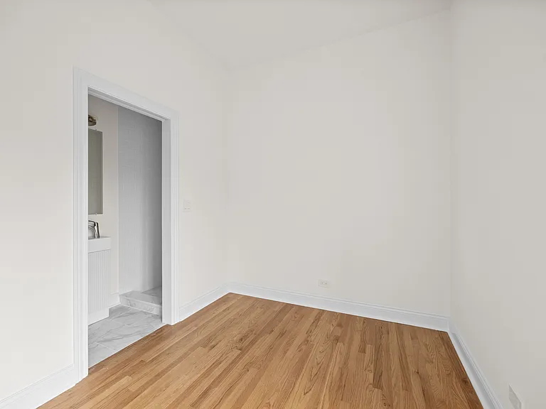 3107 N Harding Ave #1W — Photo 13