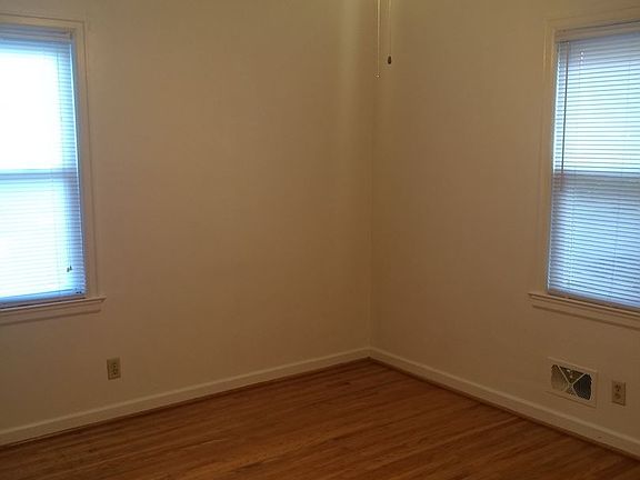 5th image of 2908 Abigail Dr