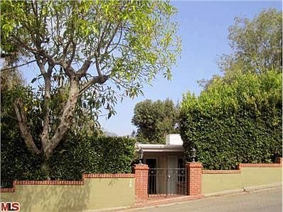 2nd image of 801 Linda Flora Dr