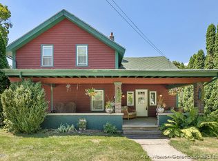 57 S Fremont St NE, Rockford, MI 49341