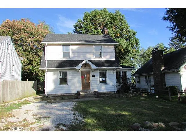 813 Graceland Ave photo 1