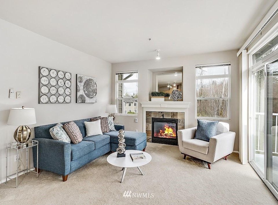 1st image of 594 241st Ln SE