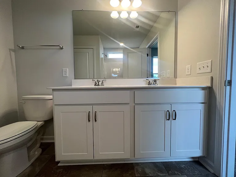 640 Cam Cir — Photo 34