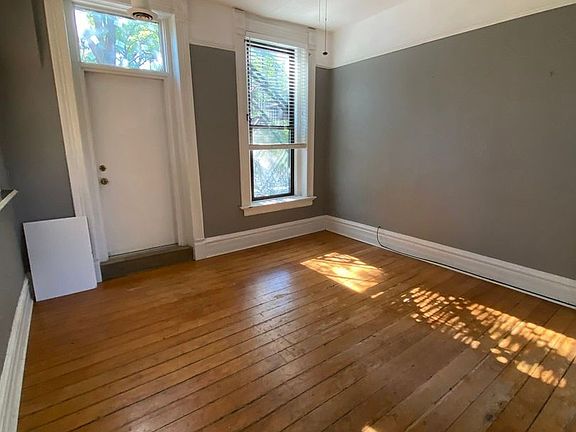 4th image of 1858 W Huron St #2R