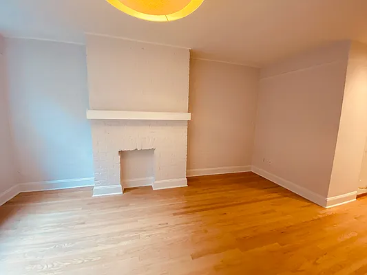 Rented by Metropolis Real Estate of Manhattan | media 8