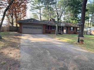 4835 Hillcrest Dr, Saginaw, MI