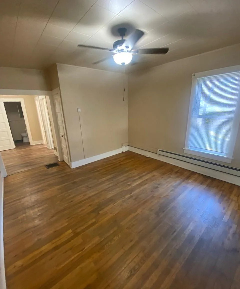 1 bed, 600 sqft, $1,100 — Photo 2