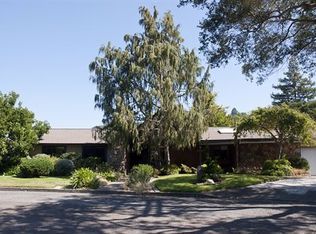 82 Chapel Hill Dr, Napa, CA 94559